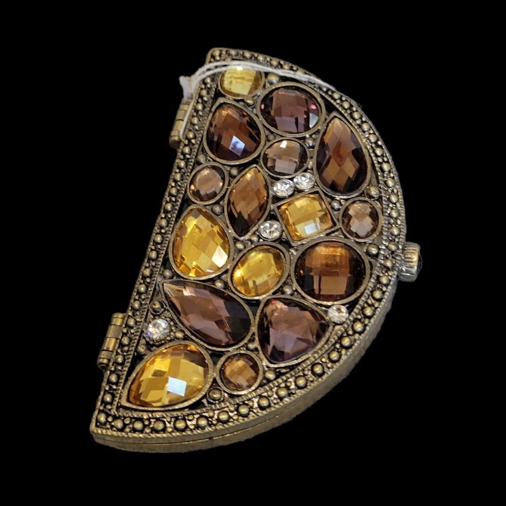 Vintage purse compact